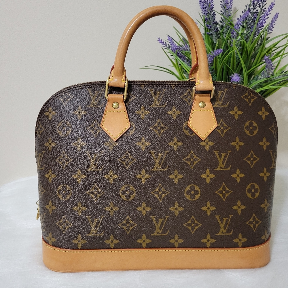 Louis Vuitton Alma PM